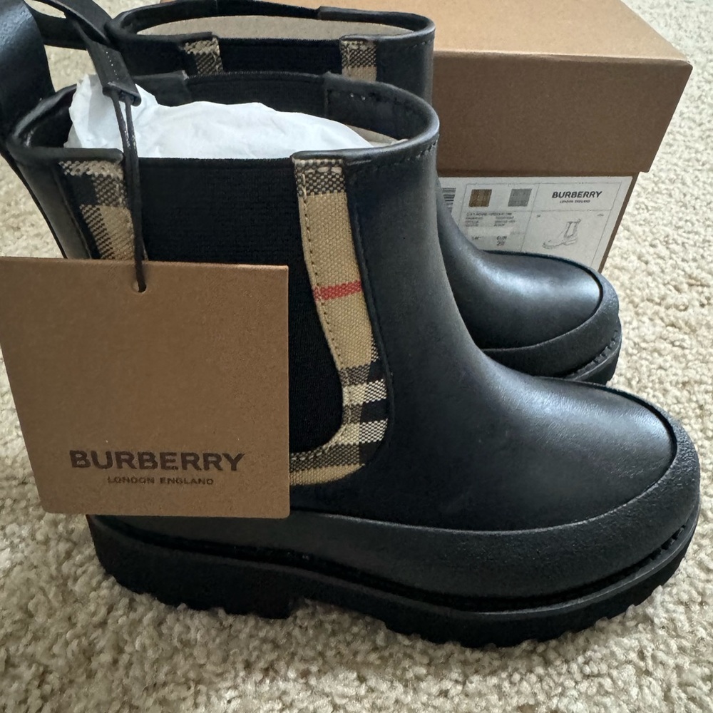 Burberry Kids Black Boots with Check Accents